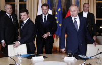 Άνοιξε ο δρόμος για συνάντηση Πούτιν - Ζελένσκι: Eπιβεβαιώνει για πρώτη φορά το Κρεμλίνο