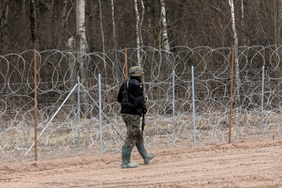Επιβάλλει καθεστώς εκτάκτου ανάγκης στα σύνορά της Λετονία: Φόβοι για μαζική εισροή Ρώσων