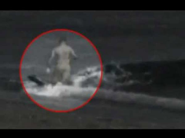 Φάλαινα δολοφόνος καταπίνει ολόκληρο άνθρωπο !!! το βίντεο που έχουν δεί 34 εκατ. άνθρωποι