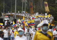 Κολομβία: Νέες ογκώδεις διαδηλώσεις κατά του προέδρου Ιβάν Ντούκε