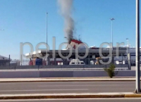 Συναγερμός στην Πάτρα: Πήρε φωτιά πλοίο στο λιμάνι (εικόνες, βίντεο)