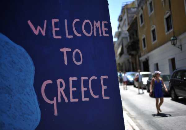 Süddeutsche Ζeitung: Αισιόδοξοι οι Έλληνες για τον τουρισμό