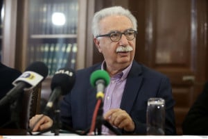 Σοβαρή καταγγελία για Γαβρόγλου: «Μοίρασε άδειες έως και 50 μέρες πριν τις εκλογές»