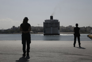 Φωτιά στο γκαράζ του πλοίου «Ελευθέριος Βενιζέλος» με 875 επιβάτες