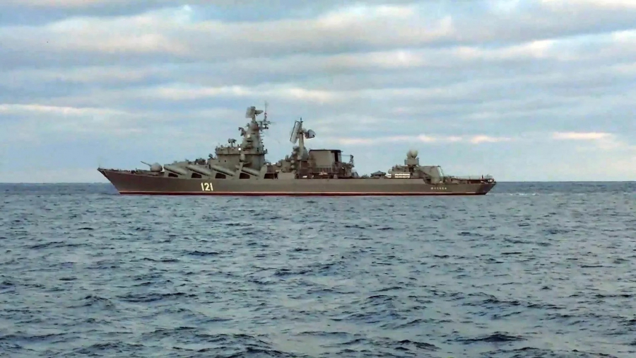 Σε εξέλιξη το θρίλερ με τη ρωσική ναυαρχίδα «Moskva»: «Το βυθίσαμε» λέει το Κίεβο, διαψεύδει η Μόσχα (βίντεο)