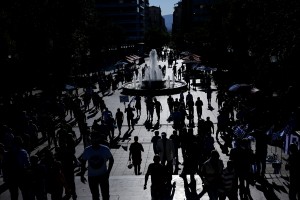 CNBC: Τι «βλέπουν» οι αγορές για τυχόν πρόωρες εκλογές στην Ελλάδα