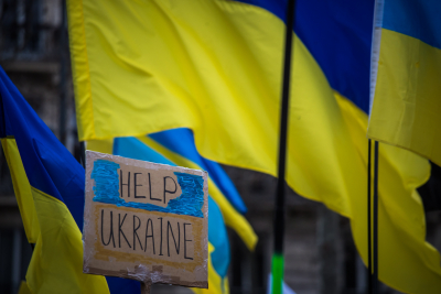 ΗΠΑ: «Θα βοηθήσουμε με διπλωματικά μέσα την Ουκρανία»