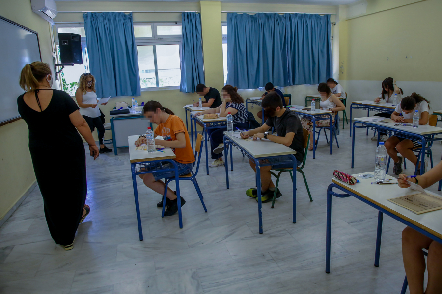 Πανελλήνιες 2021: Τα μέτρα προστασίας και τι γίνεται αν ένας μαθητής νοσήσει από κορονοϊό