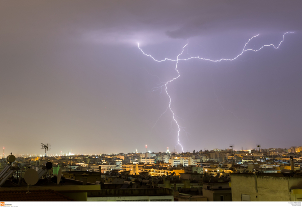 Κακοκαιρία: Νυχτερινή βροχή στην Αττική και καταιγίδες το πρωί της Πέμπτης - Πότε θα ξαναδούμε λιακάδα