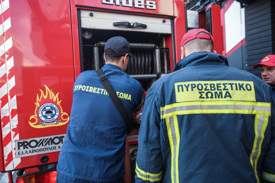 Θεσσαλονίκη: Δεξαμενή φορτηγού «προσγειώθηκε» στο δρόμο