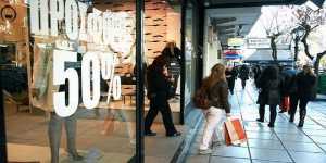 Με εκπτώσεις και καλό καιρό ανοιχτά τα καταστήματα στην Θεσσαλονίκη