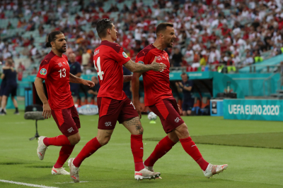 Ελβετία-Τουρκία: Το όμορφο γκολ του Σεφέροβιτς για το 1-0 (vid)