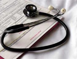 Στοιχεία για τις υπερσυνταγογραφήσεις ζητάει από τον υπουργό Υγείας ο ΙΣΑ
