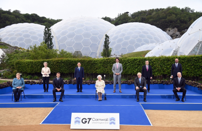 Βασίλισσα Ελισάβετ: Δεξιώθηκε τους ηγέτες των G7 στον κήπο της... Εδέμ