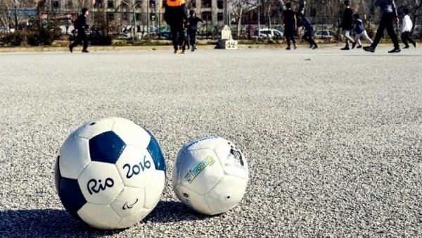 Θεσσαλονίκη: Πρότυπες μπάλες ποδοσφαίρου για τυφλά παιδιά