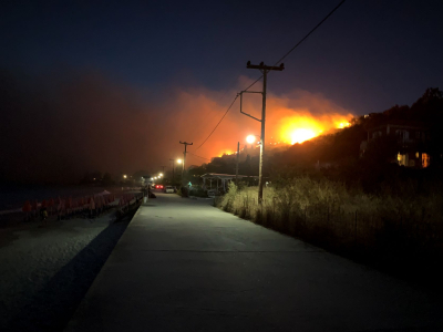 Δύο πυρκαγιές στην Κεφαλονιά, πύρινα μέτωπα σε Ληξιούρι και Σπαρτιά