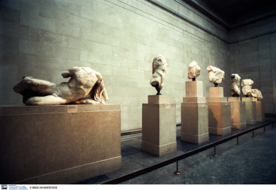 Μενδώνη σε Τζόνσον για Γλυπτά του Παρθενώνα: Δεν ανήκουν νόμιμα στο Βρετανικό Μουσείο