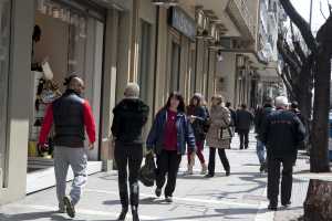 Θεσσαλονίκη: Έως τις 4.00 το απόγευμα θα ανοιχτά τα καταστήματα