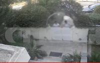 Βίντεο ντοκουμέντο με ανήλικους δράστες να κλέβουν σπίτι στην Γλυφάδα