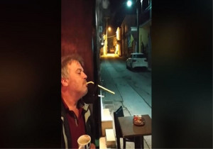 Η πατέντα καπνιστή στις Σέρρες που έγινε viral (vid)