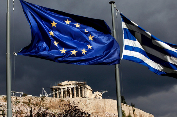 Bloomberg: «H Ελλάδα οδεύει προς αρνητικά επιτόκια» - Ενθαρυντικές εκτιμήσεις από τους αναλυτές