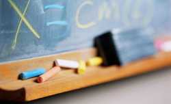 Το Υπουργείο Παιδείας κόβει όλες τις άδειες εκπαίδευσης για να καλύψει κενά