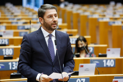 Οι Σοσιαλιστές καλούν την πρόεδρο του Ευρωκοινοβουλίου να πάρει θέση για την παρακολούθηση Ανδρουλάκη