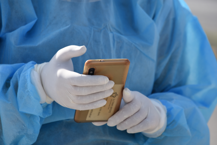 Στα smartphone η υγεία: Ψηφιοποιούνται εξετάσεις, ραντεβού και σειρά υπηρεσιών