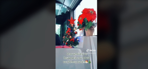 Θεσσαλονίκη: Σε γιορτινό κλίμα οδηγός του ΟΑΣΘ... στόλισε χριστουγεννιάτικα το λεωφορείο του