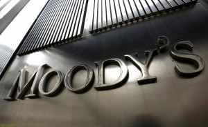 Moody&#039;s: Η πανδημία θα πλήξει και το ελληνικό τραπεζικό σύστημα