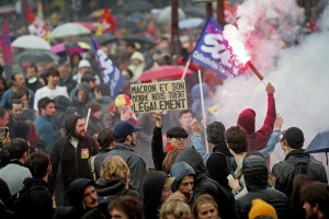 Γαλλία: Επεισόδια στις διαδηλώσεις κατά της νέας εργασιακής μεταρρύθμισης