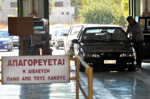 «Χειρόφρενο» από τα ΚΤΕΟ: Θα αφαιρούνται πινακίδες και δίπλωμα οδήγησης σε ακατάλληλα οχήματα