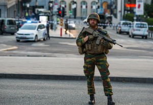 «Ταυτοποιήθηκε» ο δράστης της επίθεσης στις Βρυξέλλες