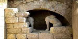 Περιστέρη: Αποκλείεται ο τάφος στην Αμφιπολη να είναι ρωμαϊκός