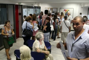 Το ΔΝΤ ζητά να έρθει νωρίτερα το νέο πρόσθετο «χαράτσι» ακόμη και σε όσους αμείβονται με 405 ευρώ