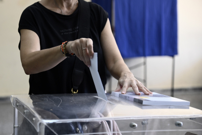 Δημοσκόπηση MRB: O «κανένας» και οι μετακινήσεις ψηφοφόρων – Δημοφιλέστερος ο Κουτσούμπας