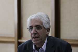 Επέκταση του μέτρου κράτησης με «βραχιολάκι» προαναγγέλλει ο Παρασκευόπουλος