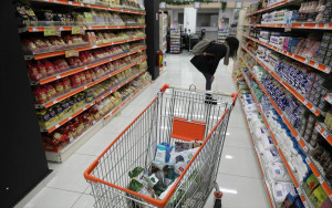 Κορονοϊός: Ερχεται το take away στα σούπερ μάρκετ - Θα παραγγέλνεις online, θα πηγαίνεις να τα παίρνεις