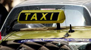 Ερχεται μόνιμος ελεγκτικός μηχανισμός για τα παράνομα ταξί