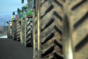 Η βασική ενίσχυση για αγρότες έχει εγγενείς περιορισμούς λέει η ΕΕ