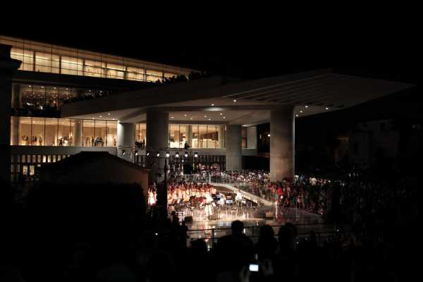Με ελεύθερη είσοδο γιορτάζει την Αυγουστιάτικη πανσέληνο το Μουσείο Ακρόπολης