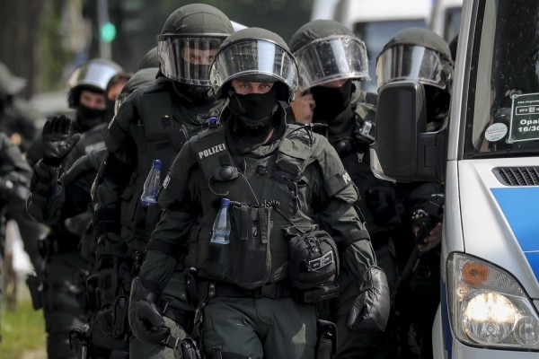 Επιδρομές της αστυνομίας σε σπίτια και γραφεία φερόμενων Ιρανών κατασκόπων στη Γερμανία