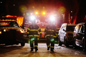 Νέα Υόρκη: Δώδεκα τραυματίες από πυρκαγιά σε τετραώροφο κτίριο στο Μπρονξ
