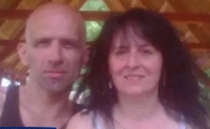 Φρίκη στη Σερβία: Τεμάχισε με αλυσοπρίονο τον άντρα της, «μαγείρεψε το πόδι του σε κατσαρόλα» (βίντεο)