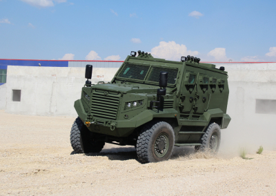 Η Τουρκία κατασκευάζει στρατιωτικό όχημα «κτήνος» και κερδίζει τις χώρες της Αφρικής
