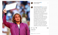 Στέφανος Τσιτσιπάς: Συγκινεί η ανάρτησή του, «Πέντε λεπτά πριν τον τελικό του Roland Garros, πέθανε η γιαγιά μου»