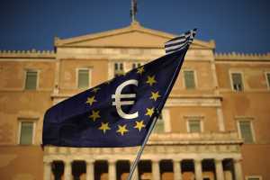 Η διαμάχη για την Ελλάδα έχει προκαλέσει διαρκή ζημία στο ευρώ
