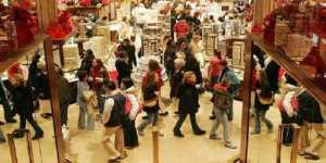 Αυξήσεις στον κατώτατο μισθό των εμποροϋπαλλήλων προτείνουν οι έμποροι 