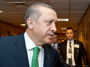 Συνεχίζει το πόκερ ο Ερντογάν, επικοινώνησε με την πρωθυπουργό της Σουηδίας και τον Φιλανδό πρόεδρο