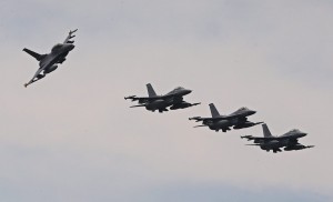 Νέα τουρκικά «νταηλίκια» στο Αιγαίο - Εικονικές αερομαχίες με τουρκικά μαχητικά